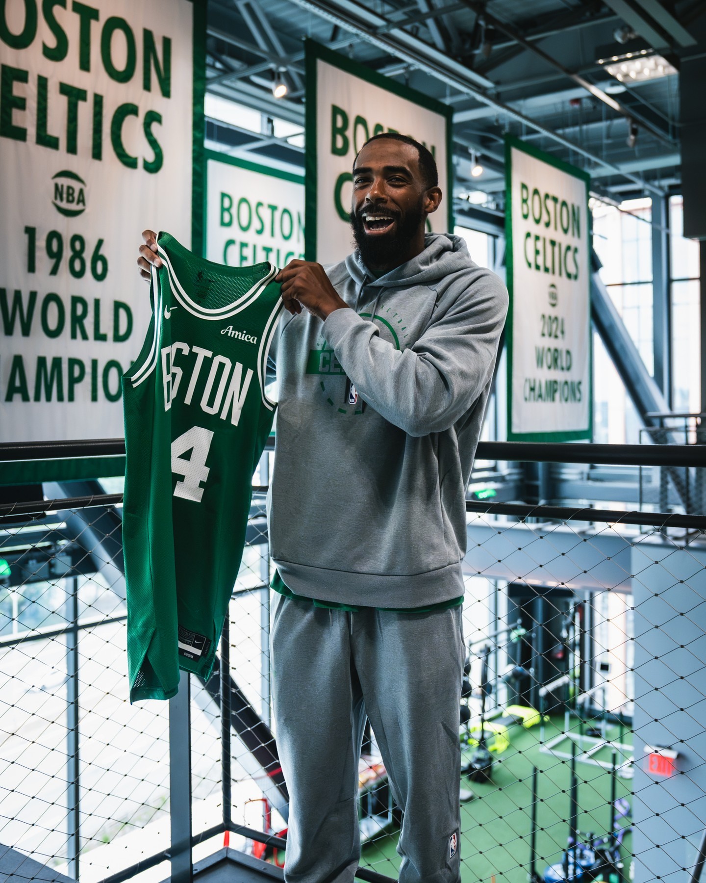 Welcome to the Celtics☘️Mike Conley官宣📢 