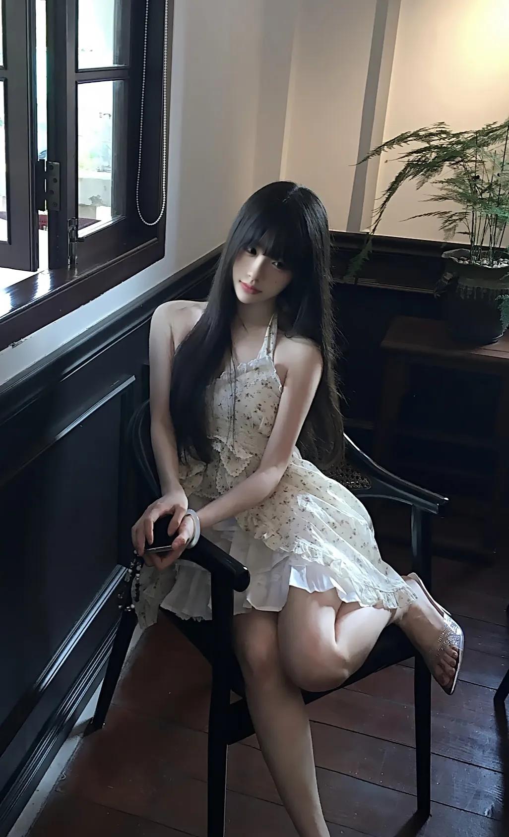 地主家的傻儿子谁不喜欢呢？
你看过那个女人喜欢真正矮丑穷的男人？
举个例子？
要