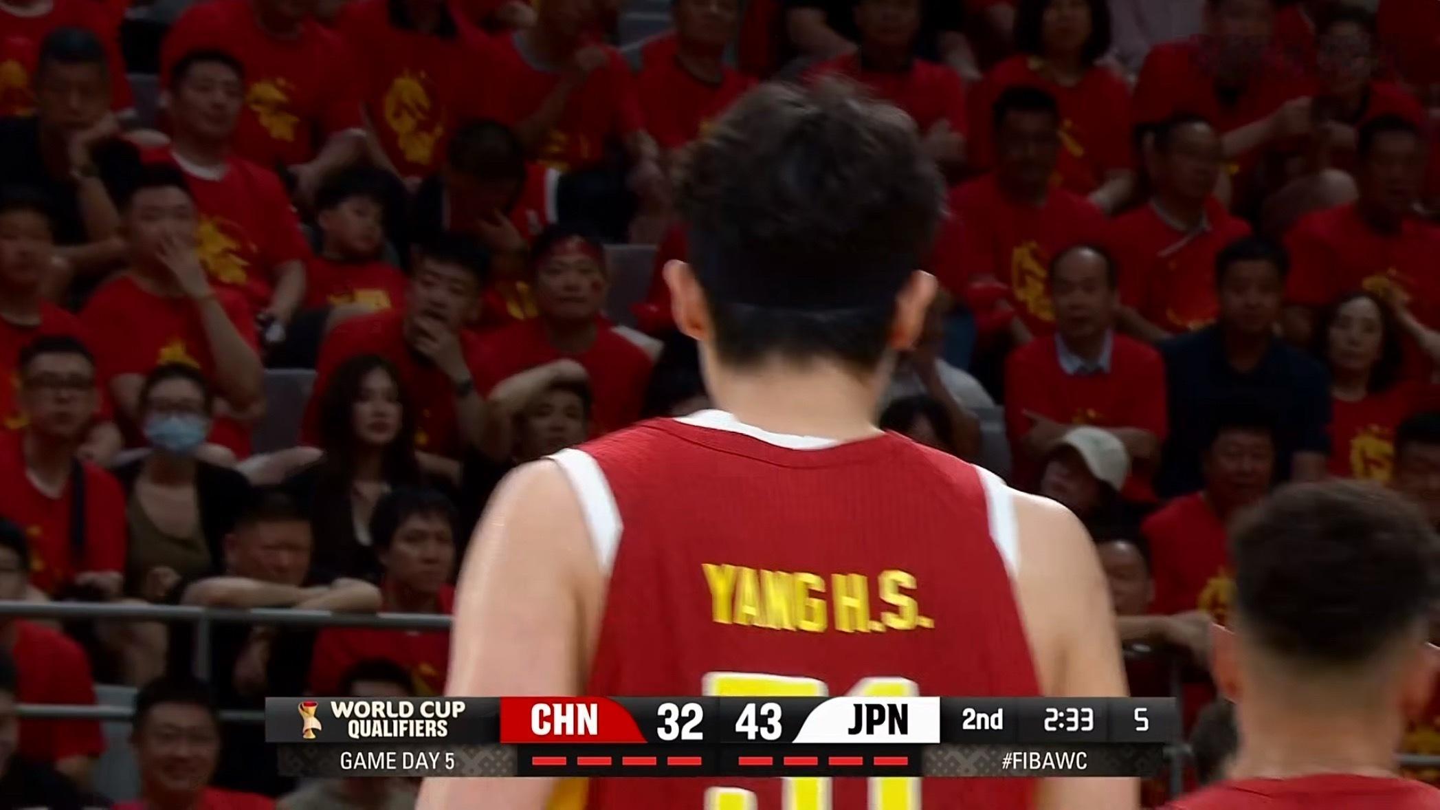 继伟一上场就直接找杨瀚森了中国男篮vs日本男篮
