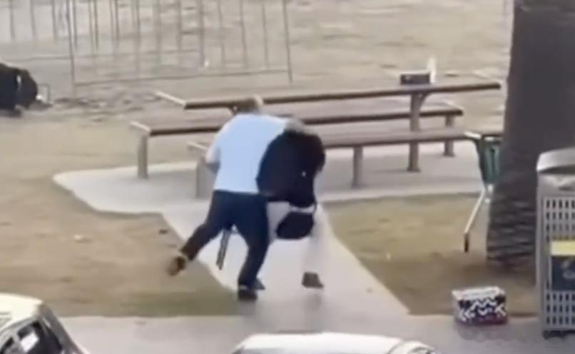 多国领导人赞扬澳枪击案夺枪男子悉尼枪击事件中英勇夺枪男子留遗言 虽然这种英雄行为