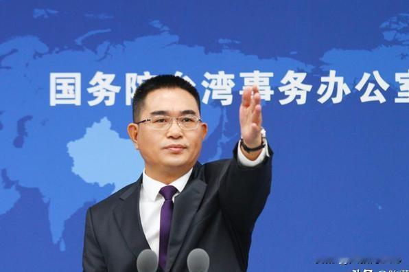 "立马"禁令引争议，语言不该成政治工具
 
近日，台湾地区有关部门宣布禁用"立马