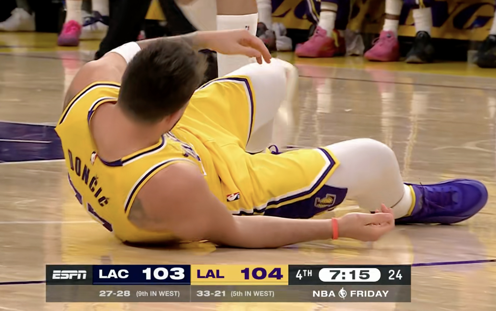 两边打得都有点乱 