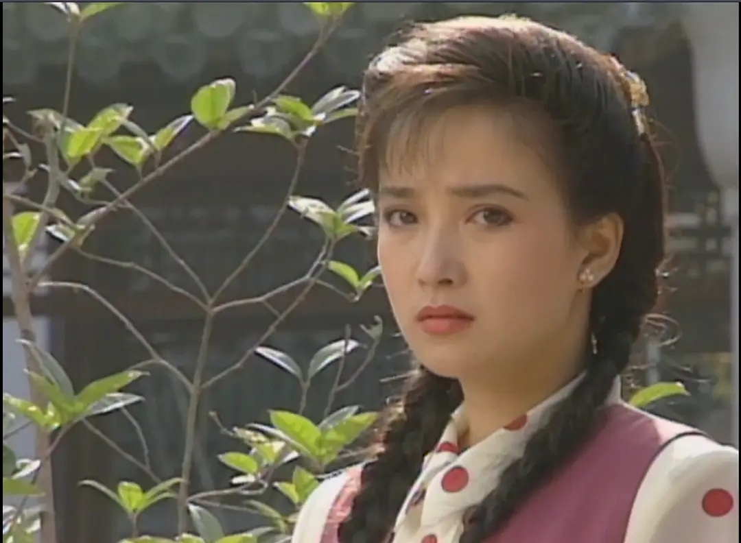 哪怕掠过一丝愁怨，也是美如画 