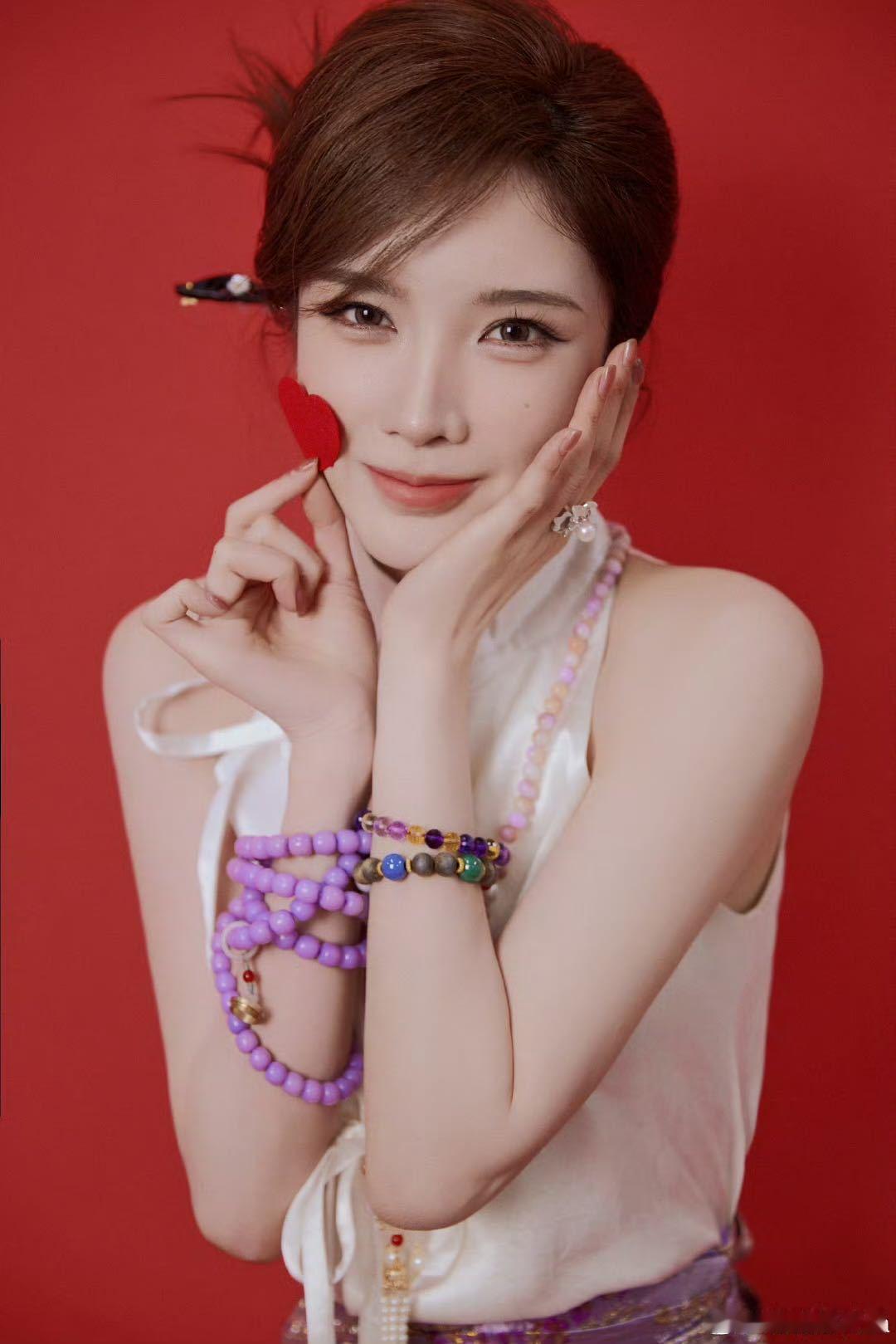戴燕妮不语只一味用清唱going我 这御姐音也太好听了吧，戴燕妮的清唱让我直接沦