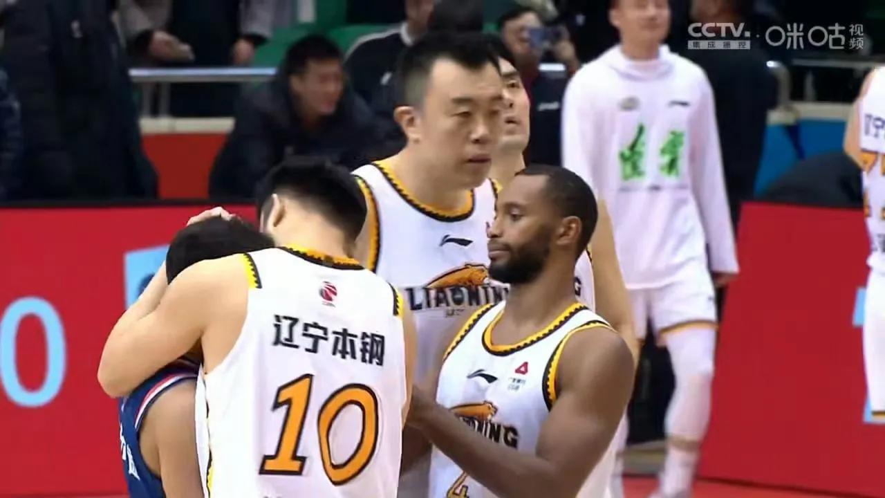 辽宁队11连胜，就差一口气，山东队差一点终止辽宁队十连胜！
山东队打的不错，非常