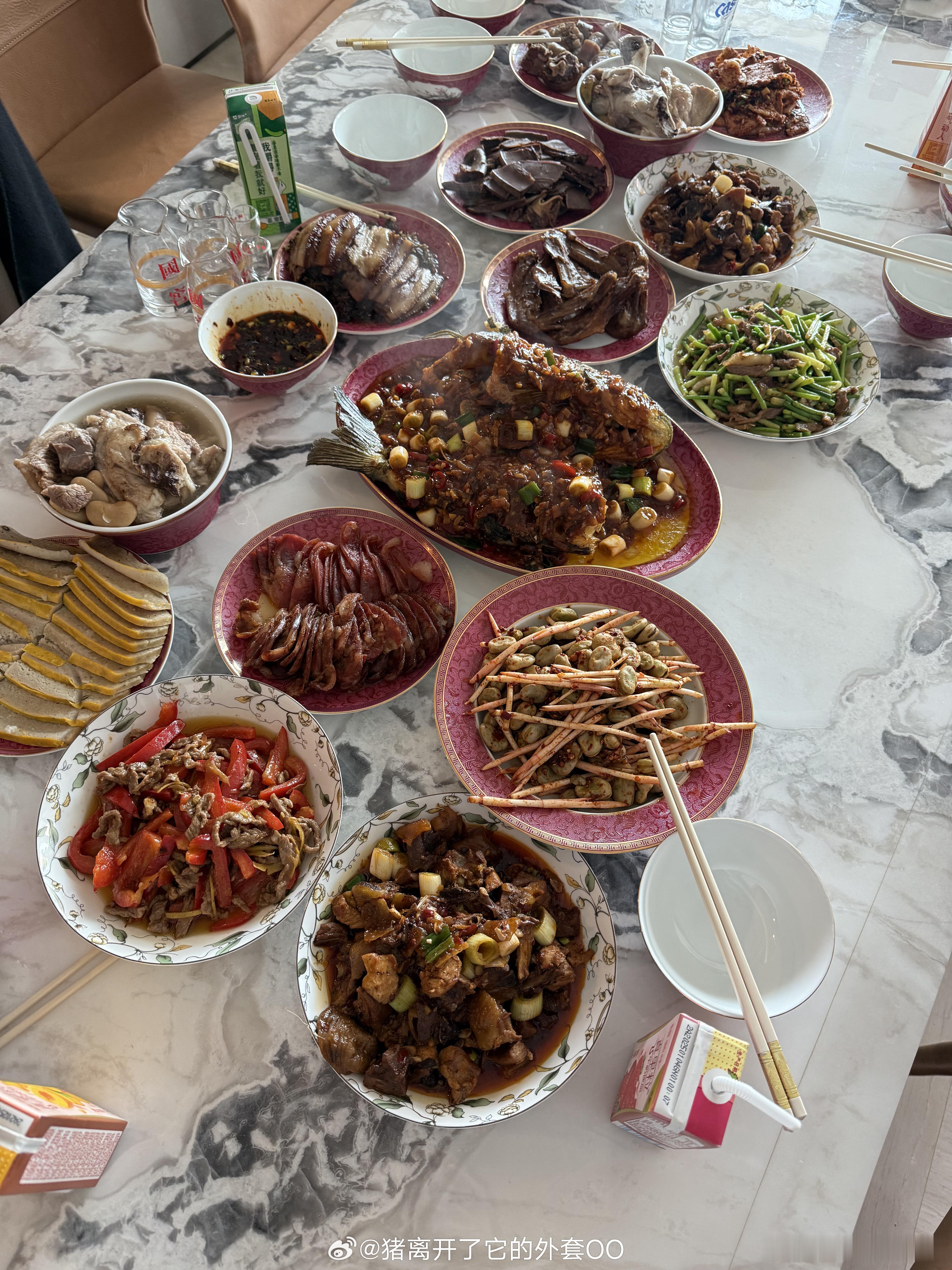 龚俊亲手做的年夜饭，[色]我晚饭没吃饱能不能添副碗筷？！[好喜欢] 