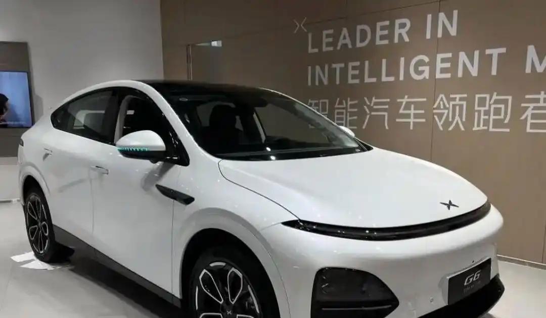 在竞争激烈的新能源汽车市场，价格调整总是能引发广泛关注。最近，小鹏汽车全系车型降