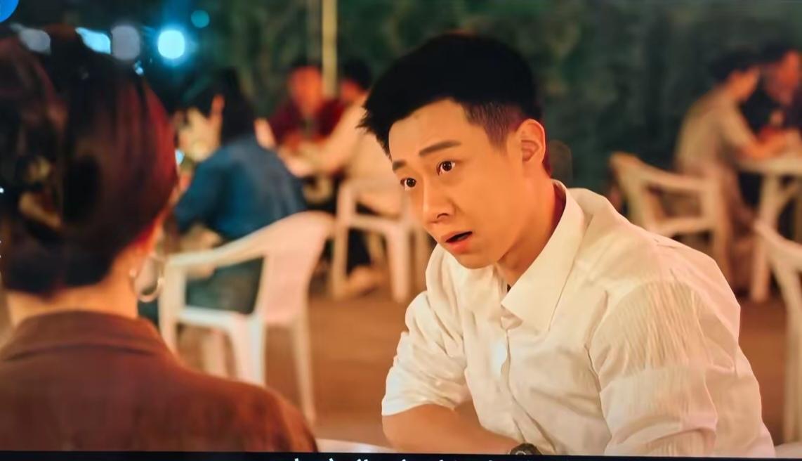 追剧《我的山与海》女主方婉之太有异性缘了，她遇到过的6个男人都喜欢她。
    