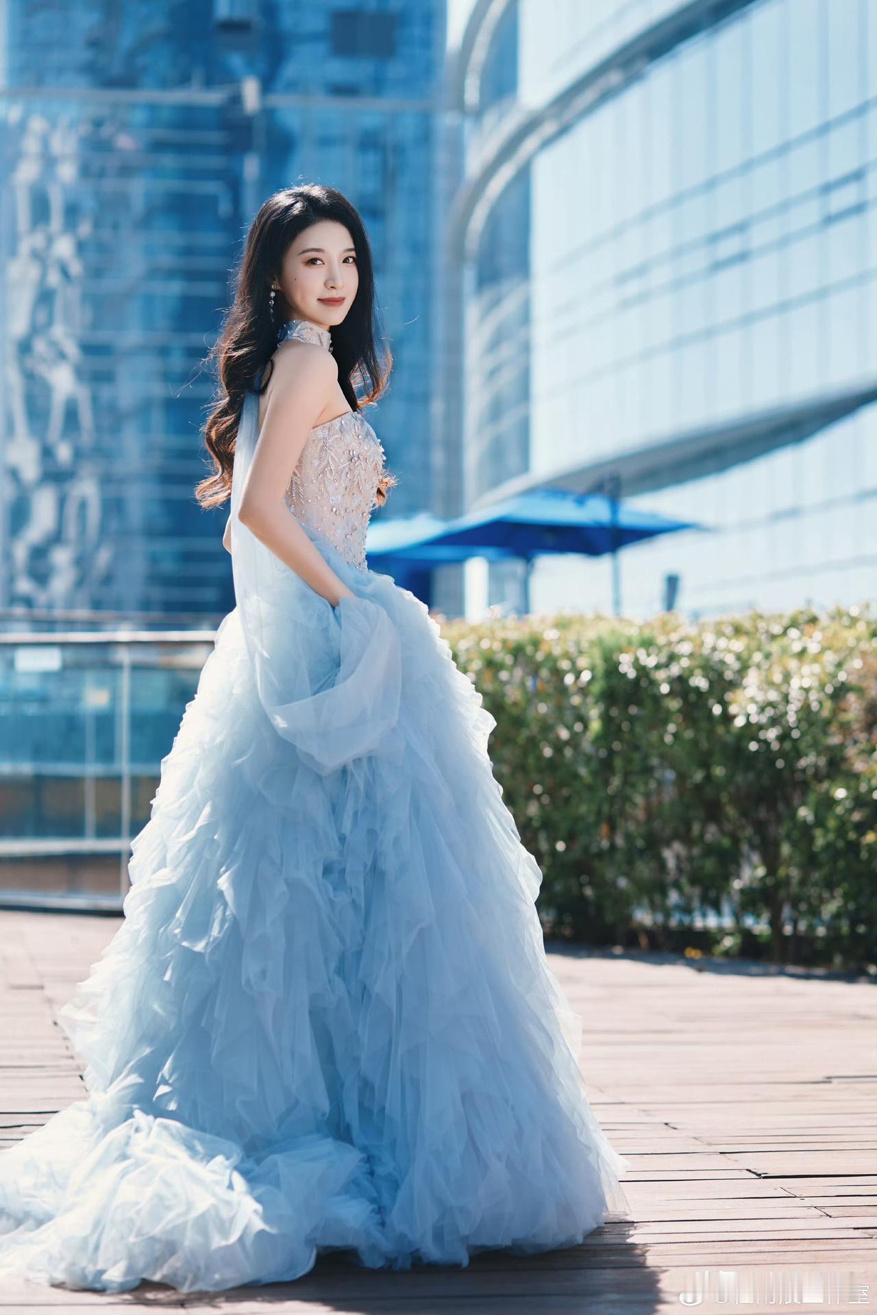 杜雨宸[爱慕][飞吻]