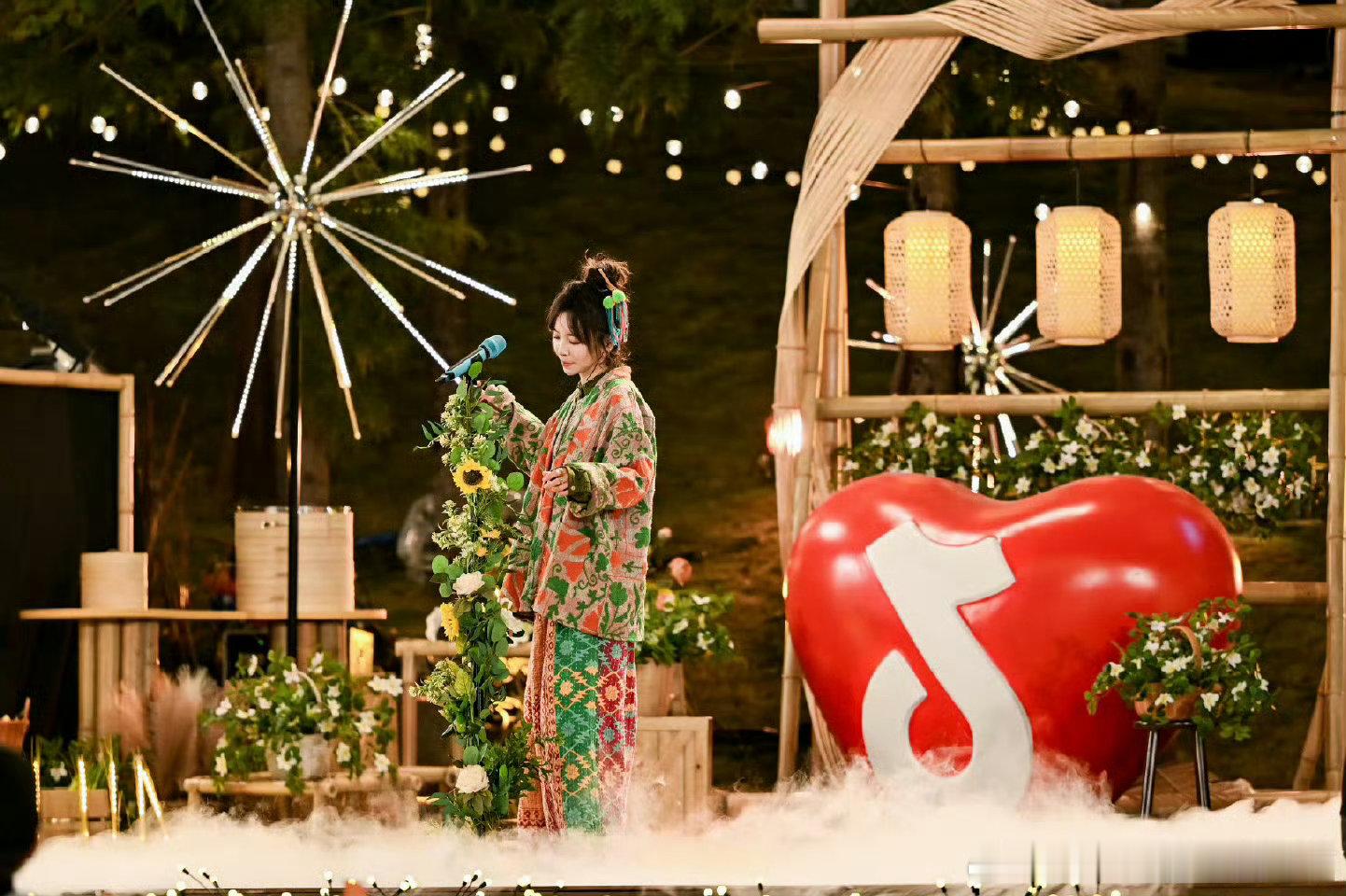 黄雅莉官宣加盟声生不息华流季声生不息 从专辑销量破20万到创意演出出圈，黄雅莉的