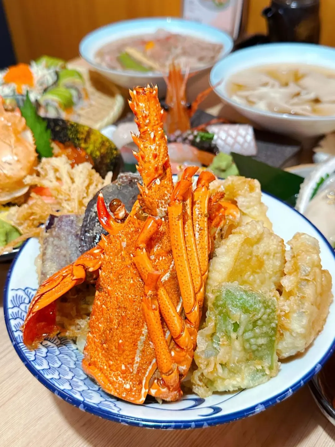 在香港吃到了龙虾鲍鱼天丼