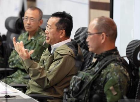 民进党最后的幻想碎了！台 “国防部长” 顾立雄亲口承认：美国不会 “出兵协防”，