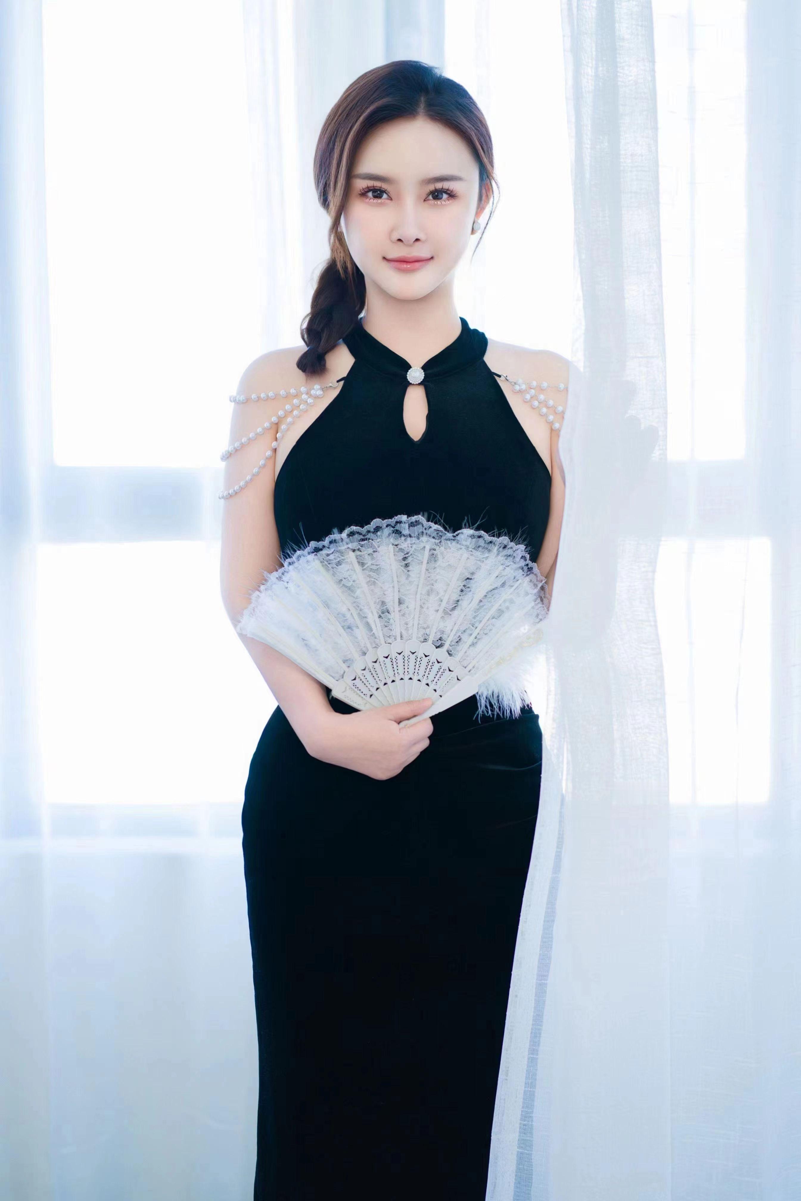 在上海气质美女 ​​​