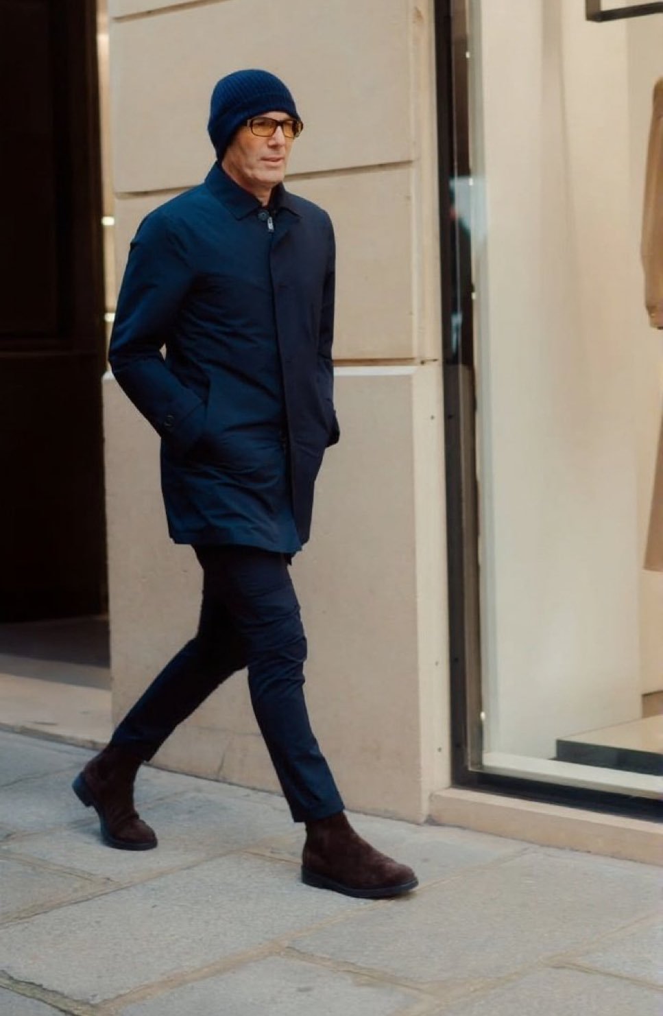 队报：法国足协已启动初步程序，将在2026世界杯后任命齐达内为新任主教练。hal