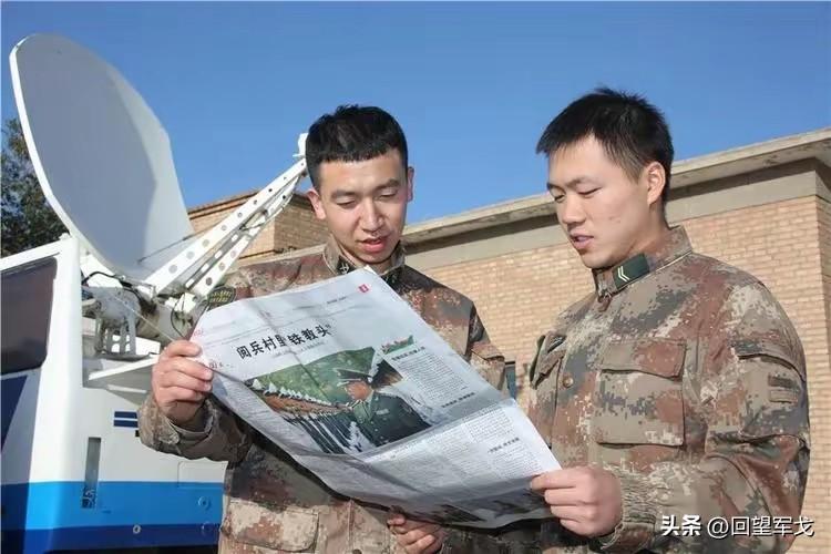 连队文书归司务长管？很多人真搞错了！
 
一些网友认为，连队文书做为士兵，编入后