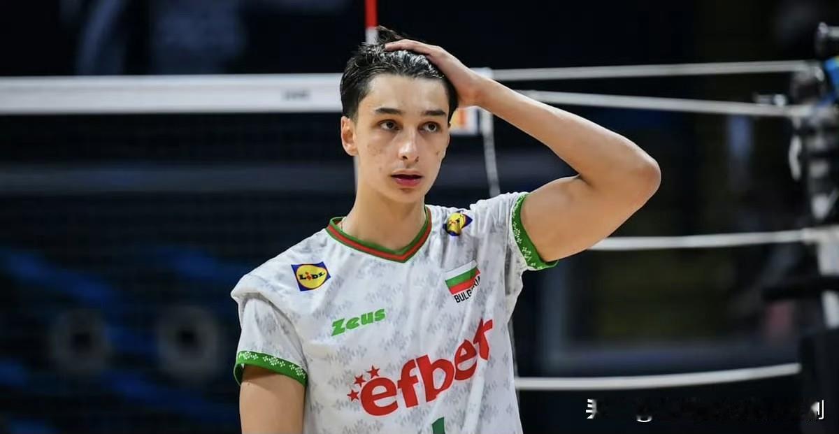 12月2日，据波兰媒体援引保加利亚的消息，保加利亚男排新星S-尼科洛夫在俄超新西