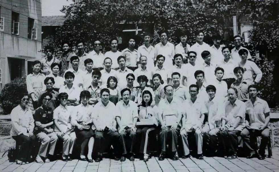 黄梅戏表演艺术家韩再芬
韩再芬，这个名字在中国戏剧界几乎是家喻户晓，特别是在黄梅