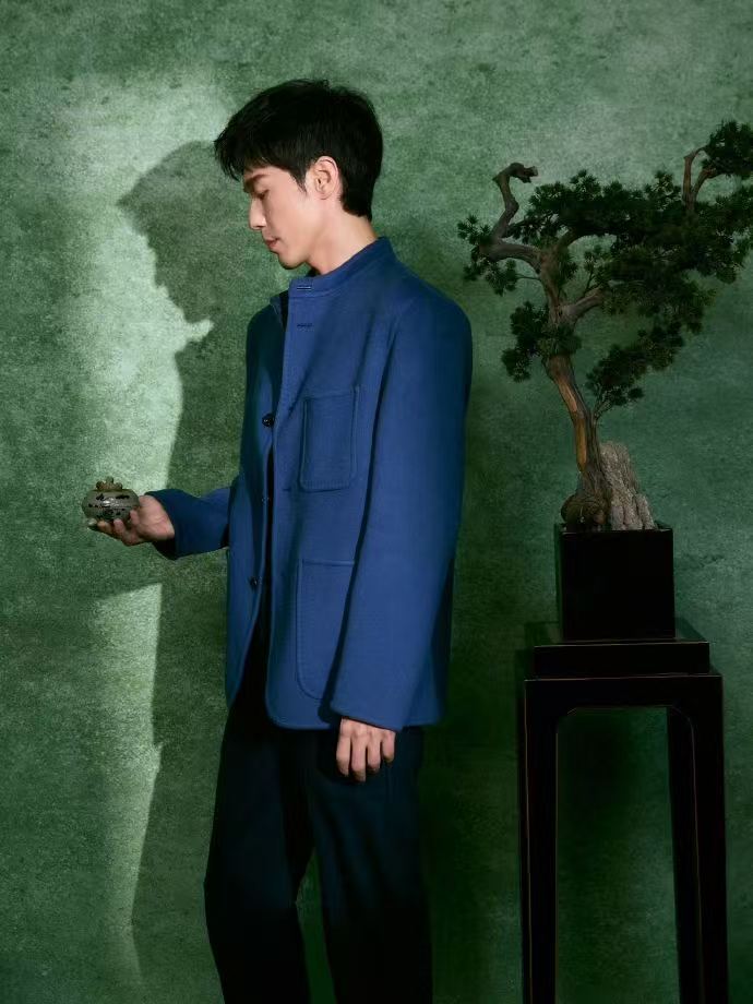 谁能拒绝蓝色白宇！精品之夜出发图苏到心巴，古风氛围绝，清冽又温柔，行走荷尔蒙，还