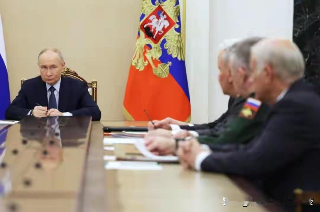 普京动真火了，榛树导弹突袭乌天然气地库，欧洲这下损失大了