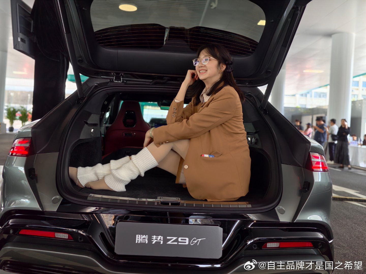 今天参加了 z9gt的 闪充体验现场都是工程车 到明天 腾势才会交付第一辆Z9g