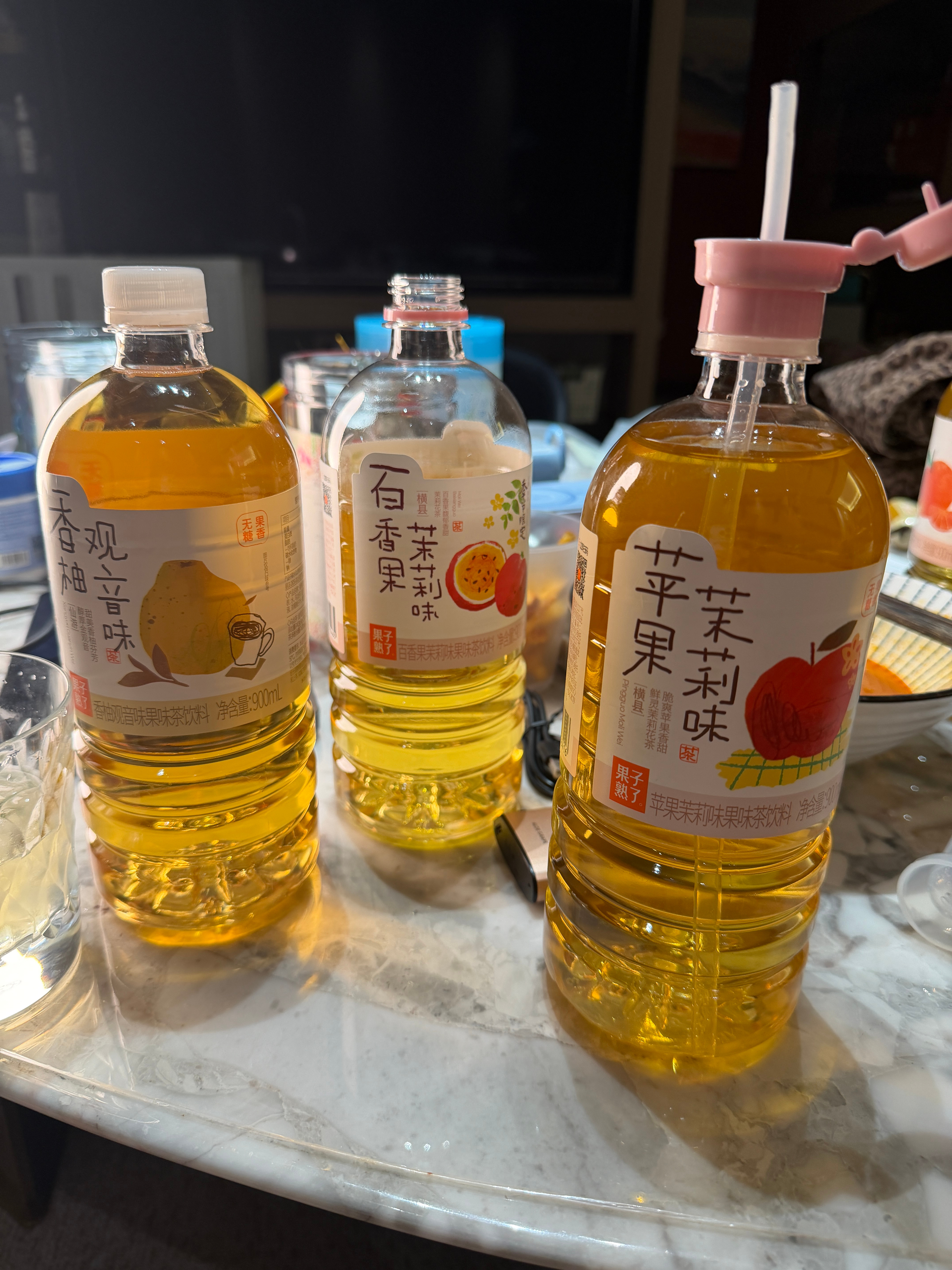 妈呀！这个茶特别特别惊喜！！！！果香➕茶香，而且他的果香一点不香精，真实的果子味