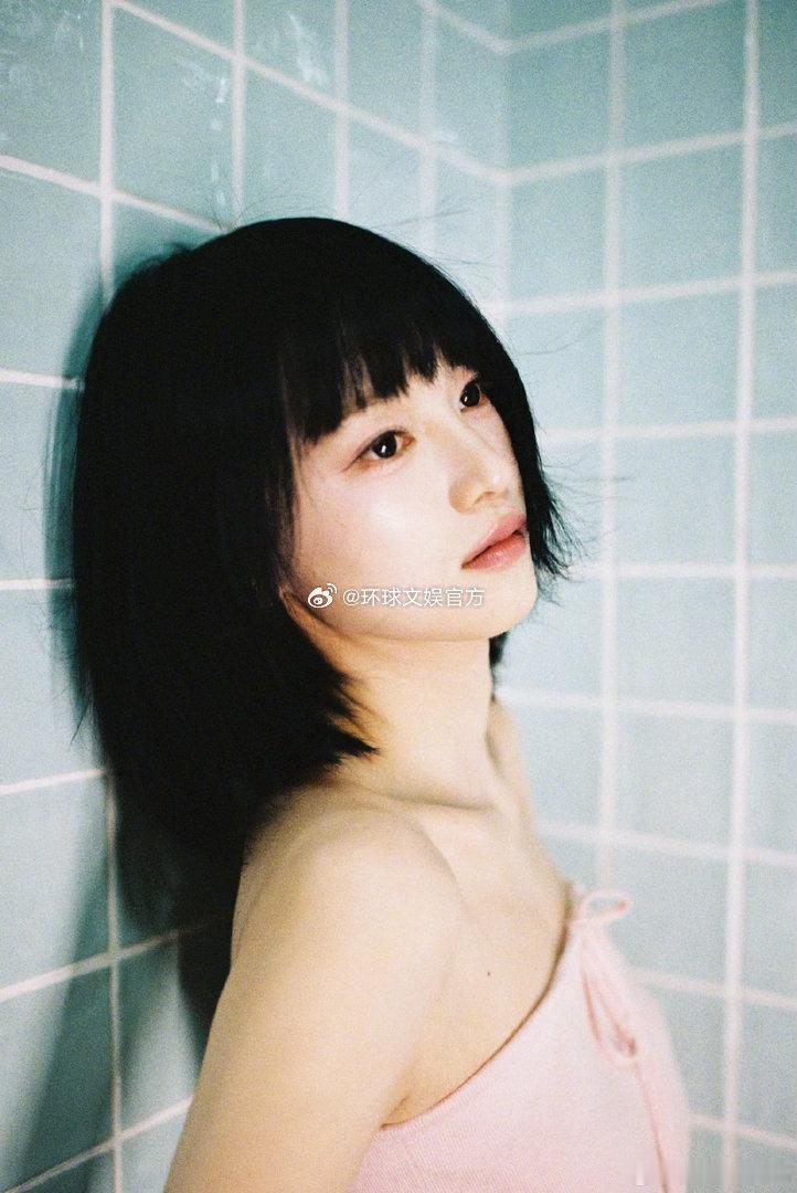 黄灿灿能躺着绝不坐着黄灿灿节能的生活状态我家那闺女黄灿灿分享自己的日常，主打开启