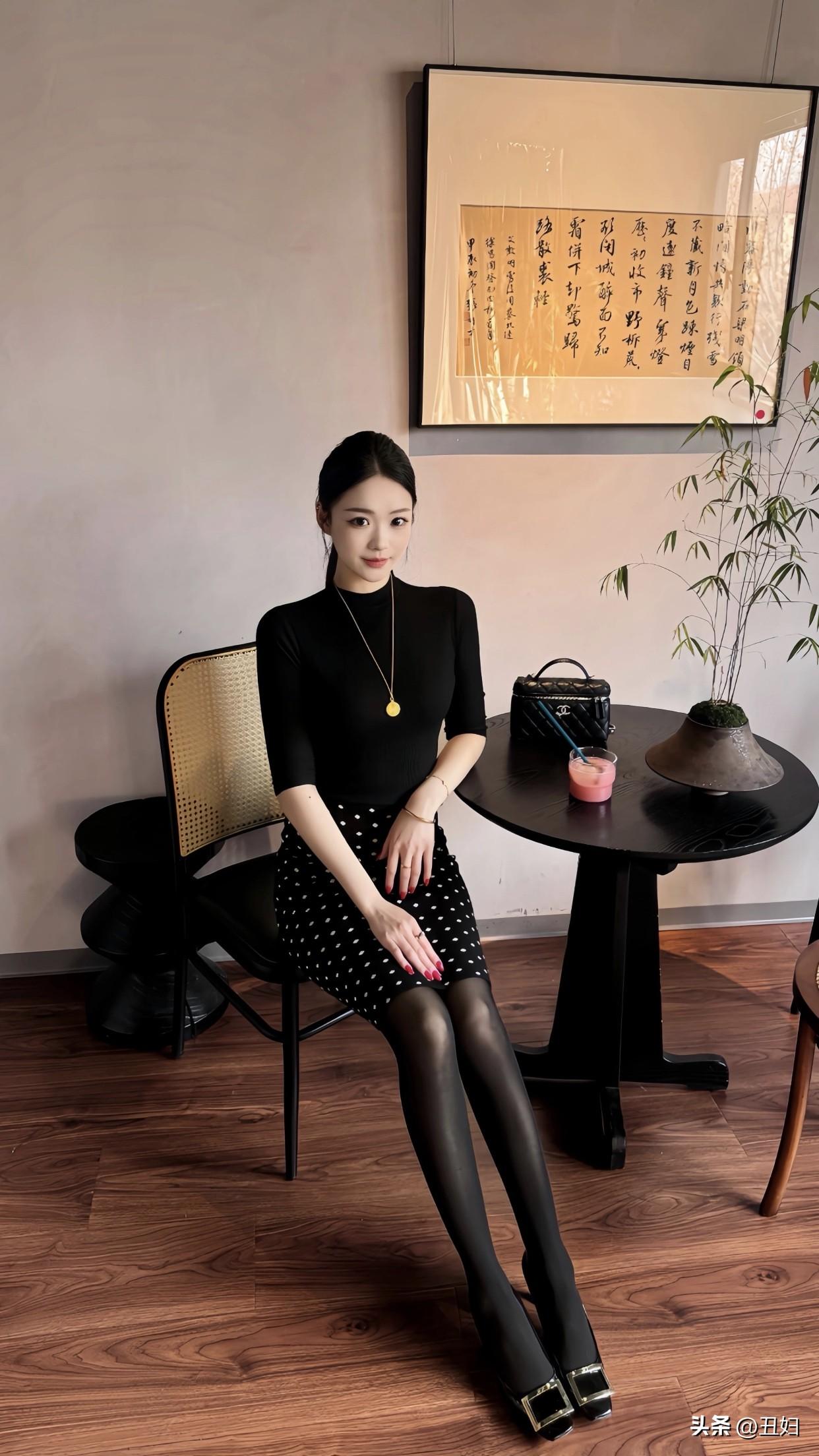 有风骨、独立的女孩更让人放不下。她爱时认真，离开也体面，有自己的生活，不围着男人