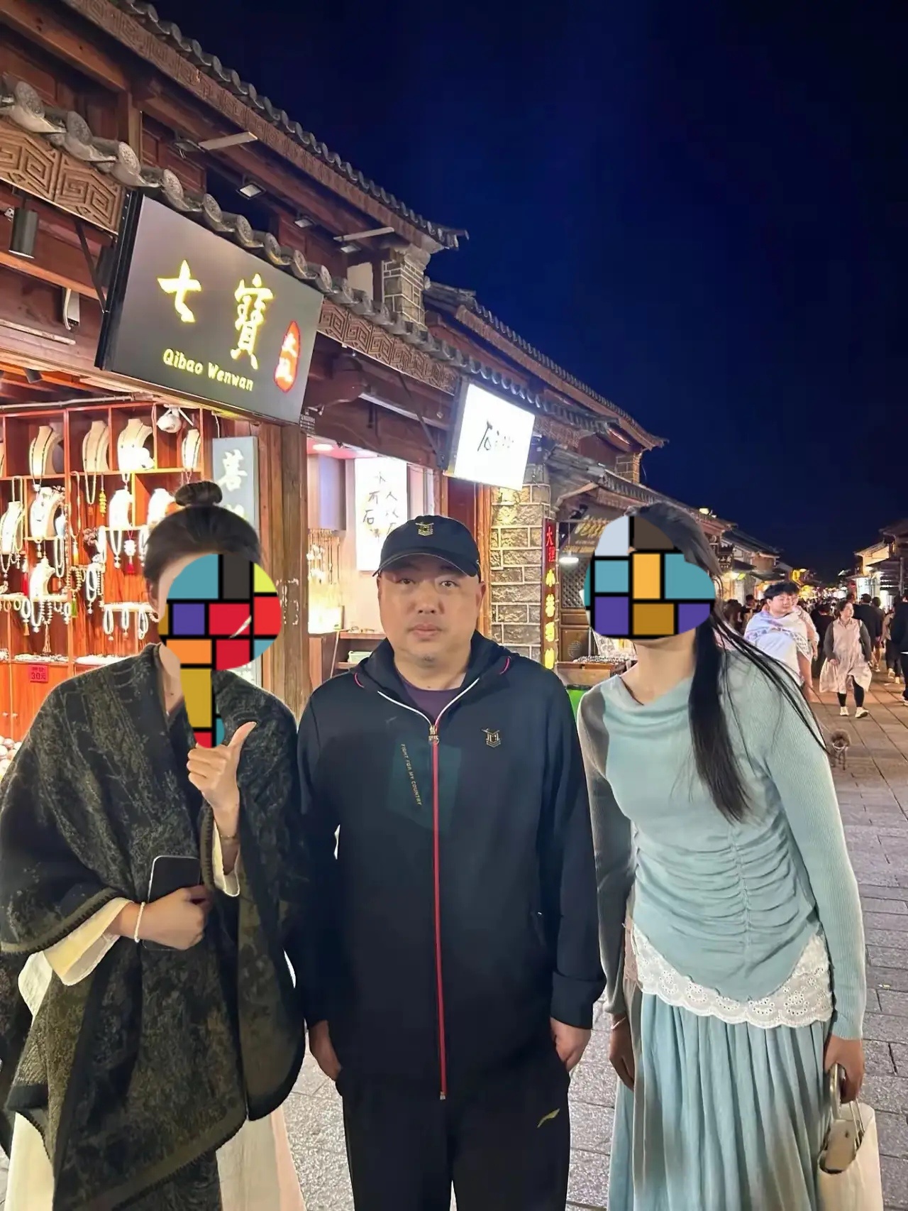 一个个的别瞎说，反正我不信。网友还偶遇 云南大理 辞职度假 的 刘国梁 不懂球的