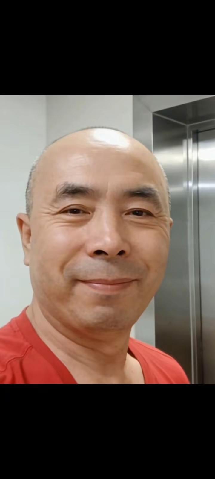 男人不用太帅像爷们就行