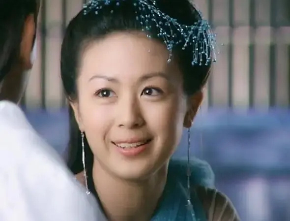 #慕胥辞原著# 原著女主是鬼界之主，其实女鬼造型也可以很飘逸灵动的，不是一身黑就