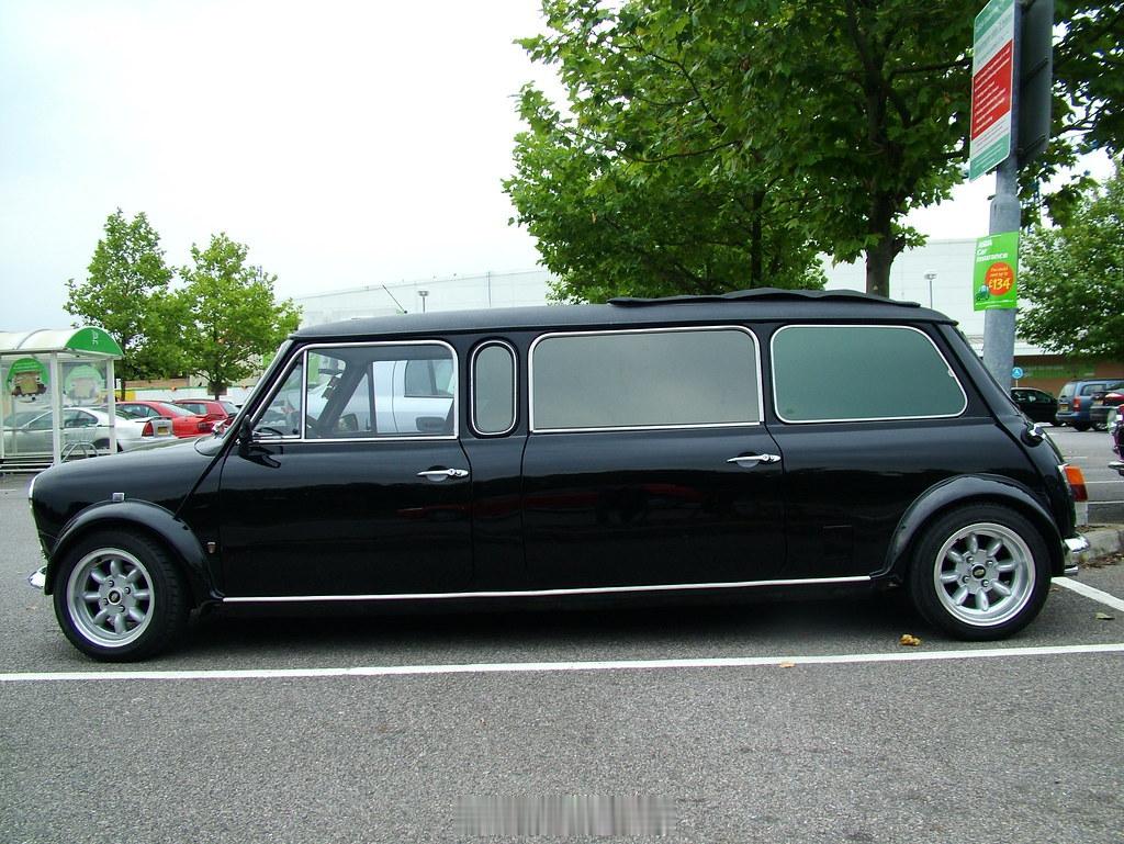 Mini MPV，没量产实在有点可惜[微笑]mini 汽车改装 MPV[超话] 
