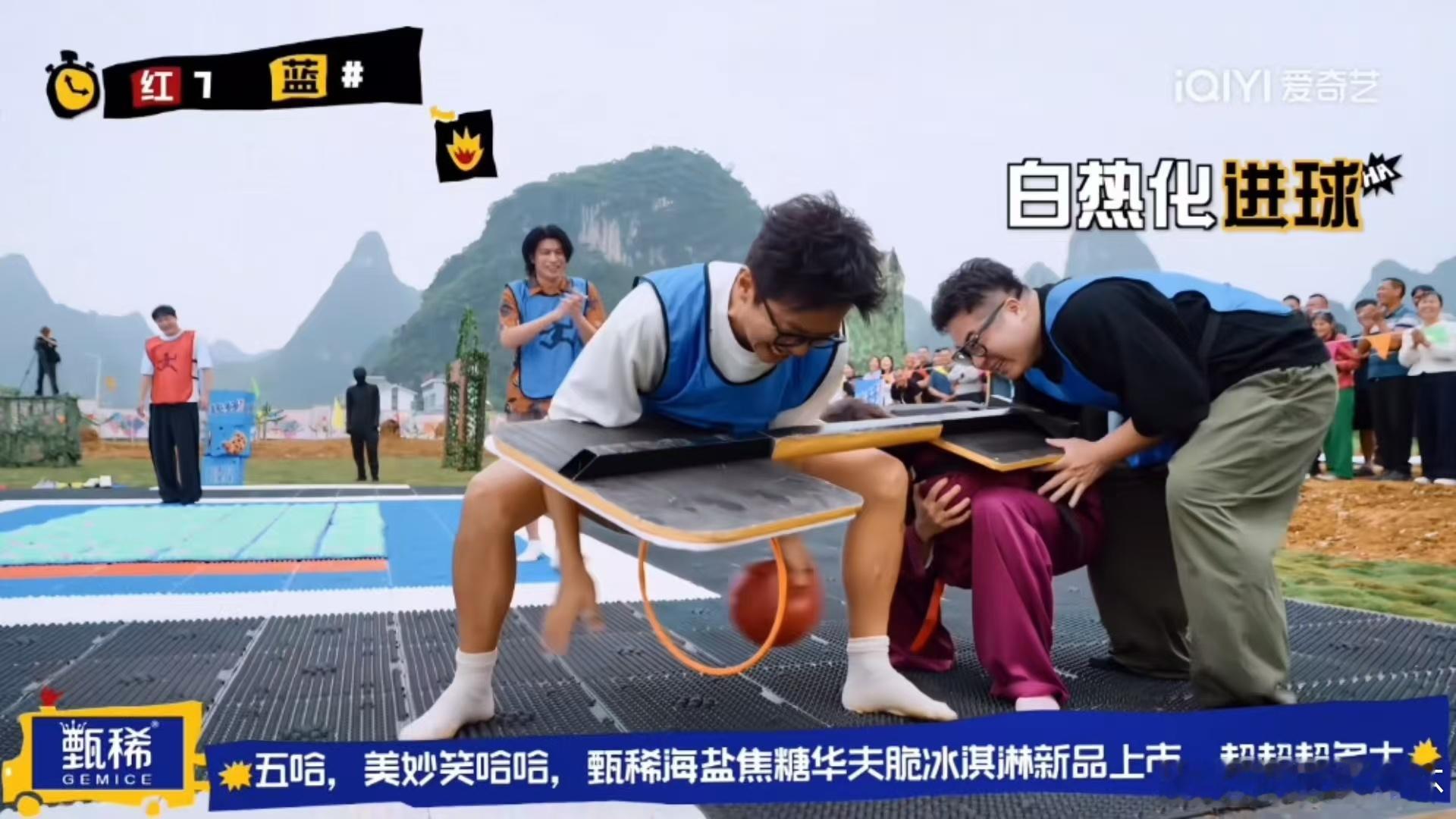 鹿晗控诉邓超鹿晗模仿邓超哈哈哈哈哈 超哥进球如雨下，王勉欲哭无泪。鹿晗再现超哥经