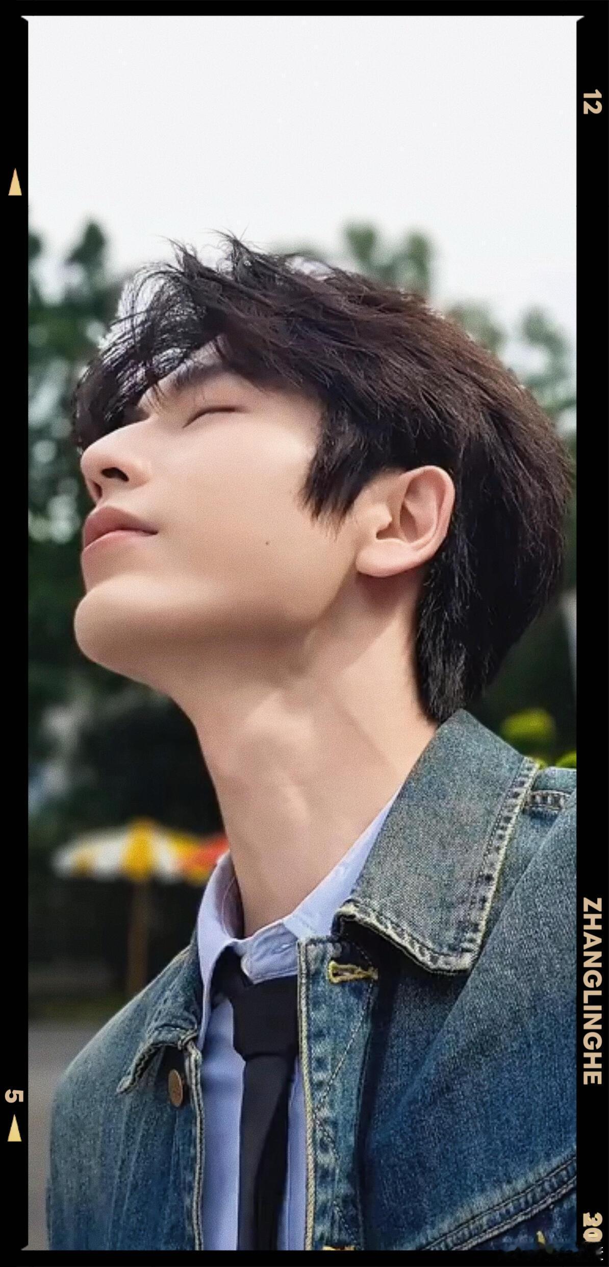 张凌赫  张凌赫-Lenovo｜壁纸+1自家岛上的帅哥自拍🤳张凌赫｜ 