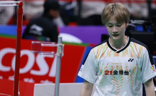 陈雨菲向洛奥发起冲击 更新社媒发文：有了重新出发的勇气，剩下的就全是坚持了！带着