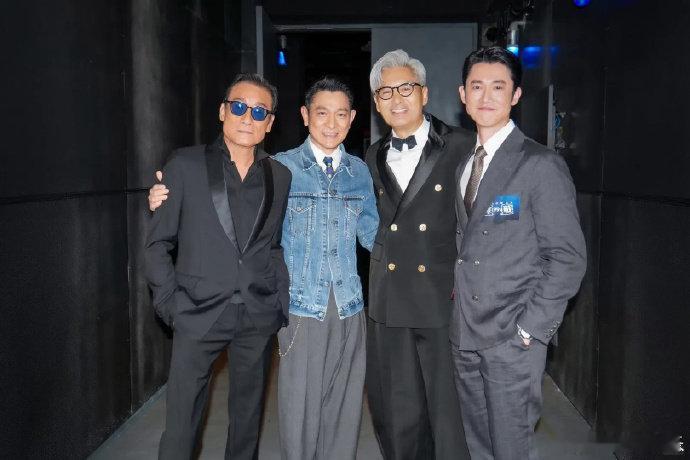 周润发刘德华梁家辉吴慷仁合照 《寒战1994》香港首映礼前酒会，刘德华惊喜现身，