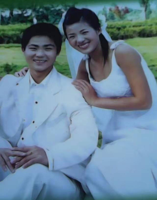 夫妻相处之道 夫妻没有十全十美的人，只有两颗互相包容，互相体谅的心！吵归吵，闹归