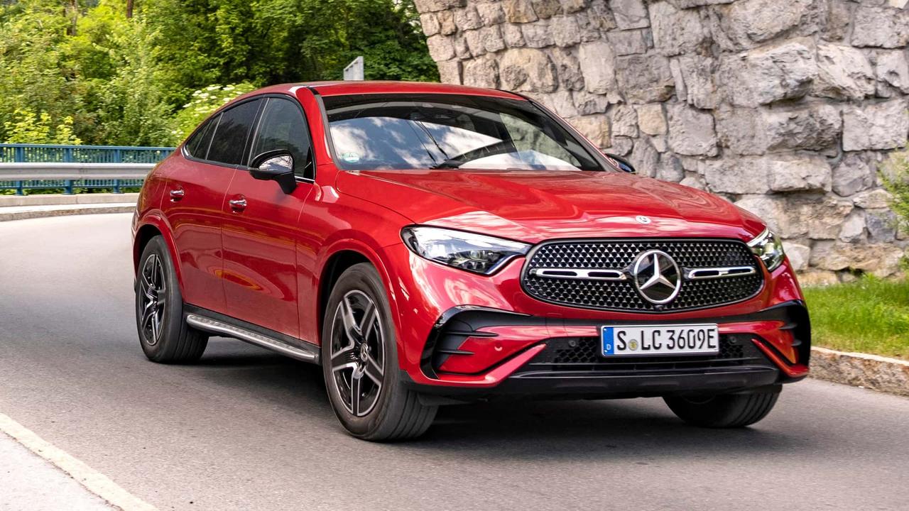 2024款奔驰GLC 300 4Matic 轿跑SUV，成宝马X4 或奥迪 Q5