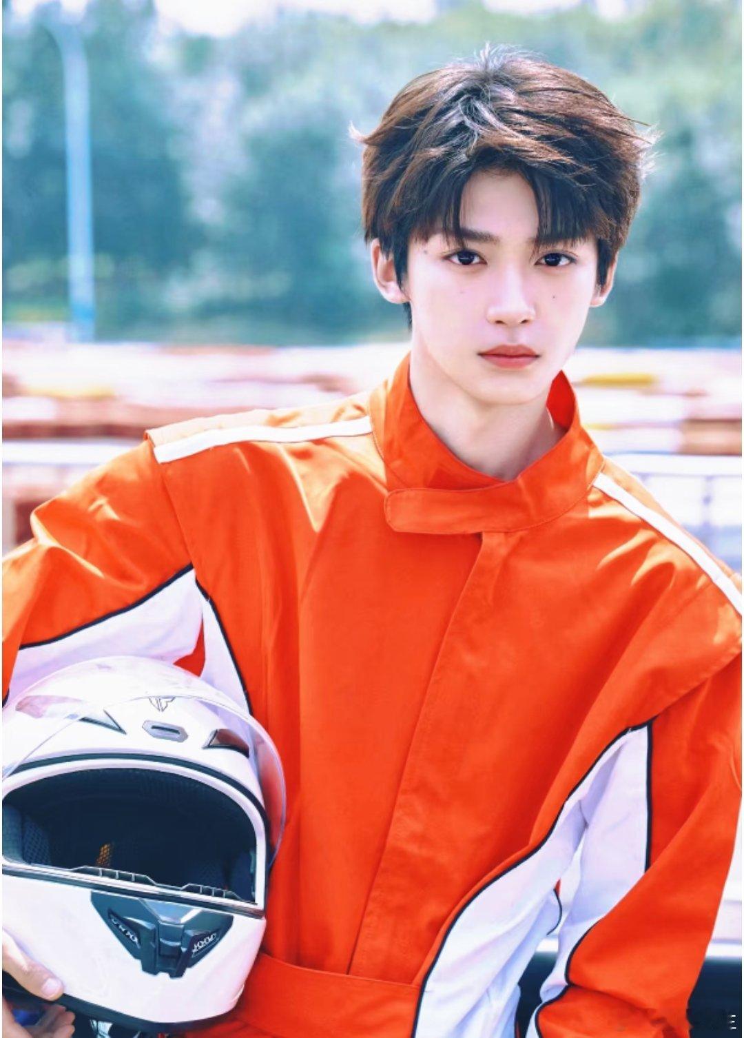 闲来无事，欣赏帅哥吧 