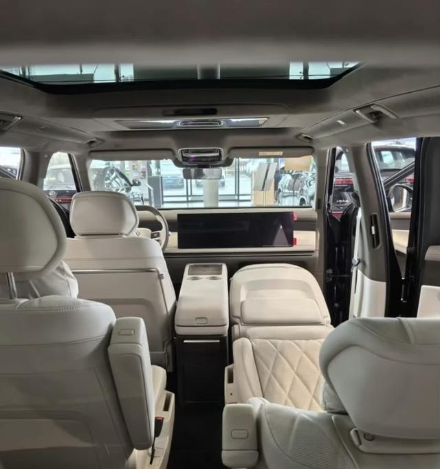 为什么中国最近几年努力发展电动汽车！


1991年万钢进入德国奥迪汽车公司，在