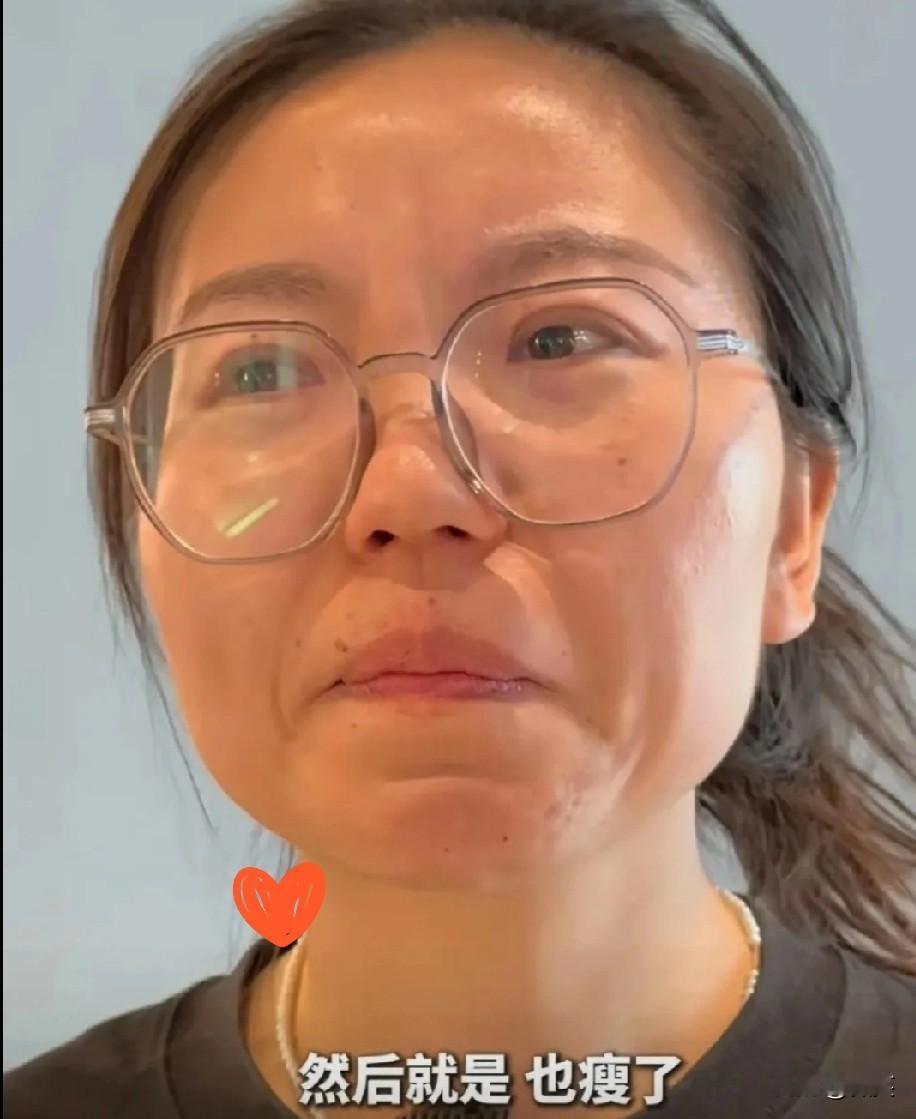 听了姐姐的这番话，终于明白弟弟为什么说后悔摔狗，弟弟后悔是因为狗咬了他，弟弟应该