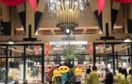 年轻人把澡堂子玩成了社交顶配年轻人把澡堂子玩成了社交顶配 过去，公共澡堂只是洗澡