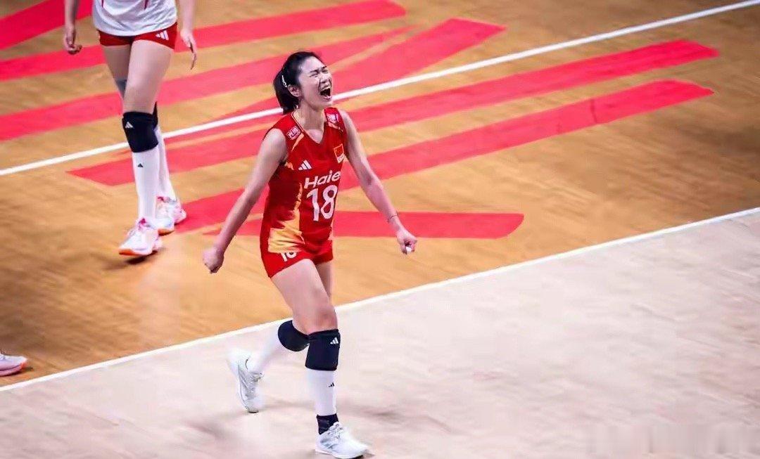 3-1! 3-2！土耳其闯关，中国女排力克美国，半决赛迎来中土对决7月23日世联