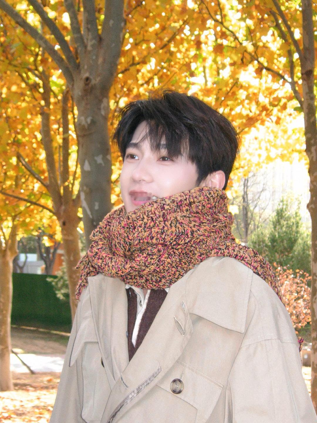 杨洋 美术课本里最有说服力的脸 谁懂啊！人教版美术书里的颜值标准答案是杨洋！女娲