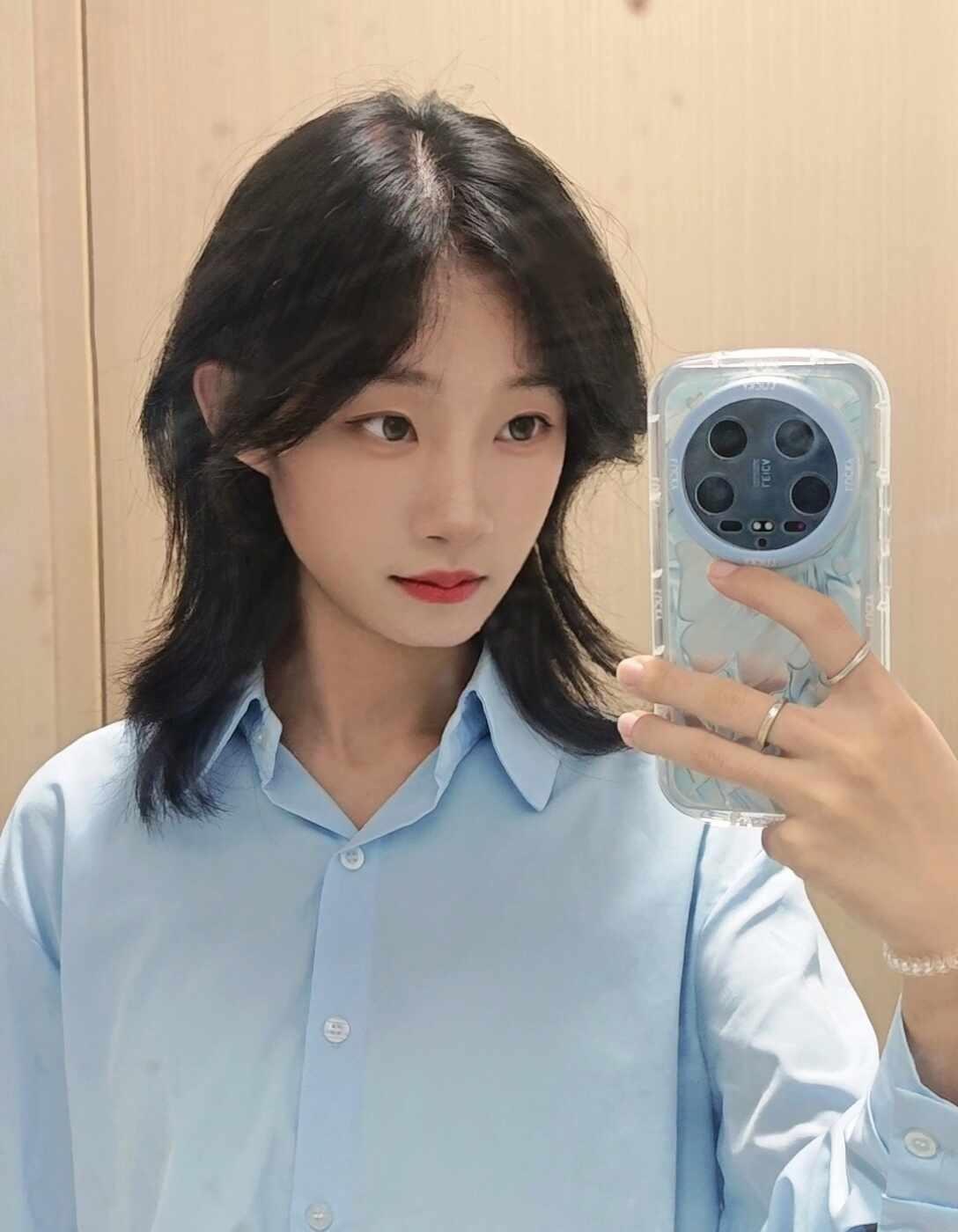 开心
少年感 短发女生 开心 嘻嘻