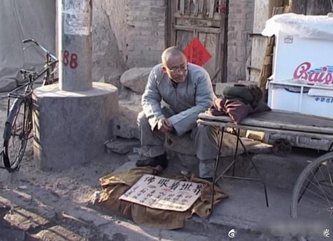 广东江心岛一和尚跳江自尽宁浩20年前拍的《香火》依然能折射出当今社会的故事 