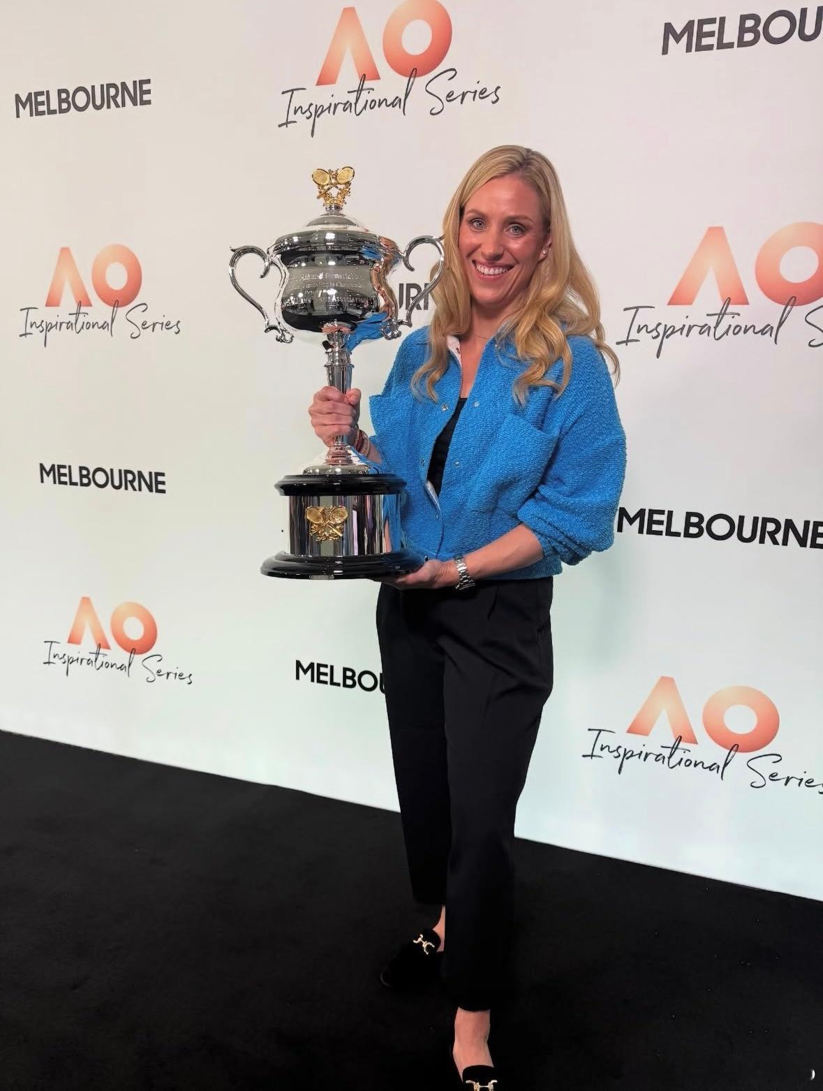 澳网2026 科贝尔！！！哈哈哈哈哈这个下午重新捧起了达芙妮杯🏆Angie应该