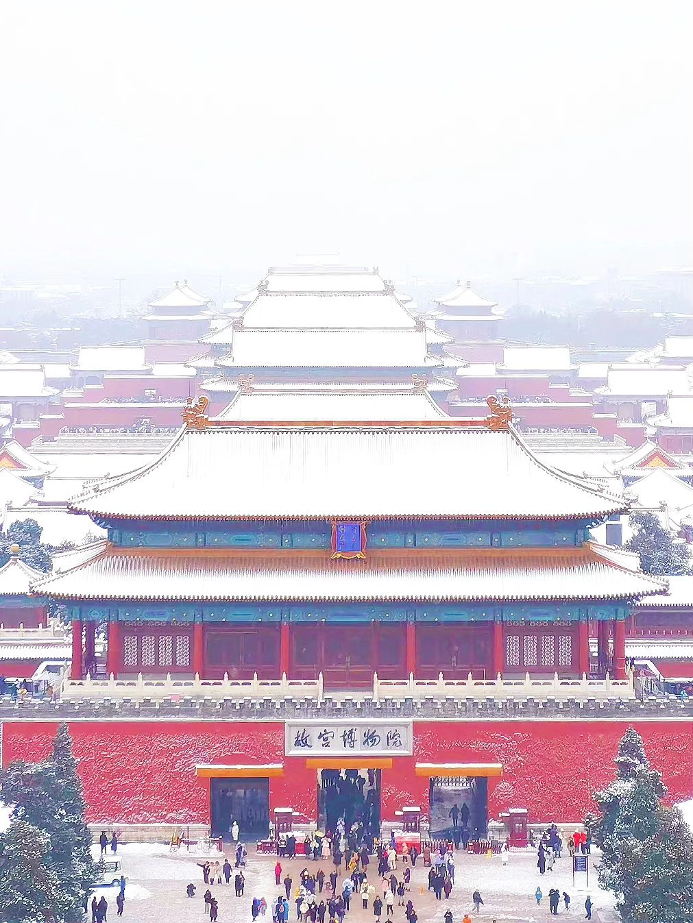 一下雪，故宫便成了紫禁城