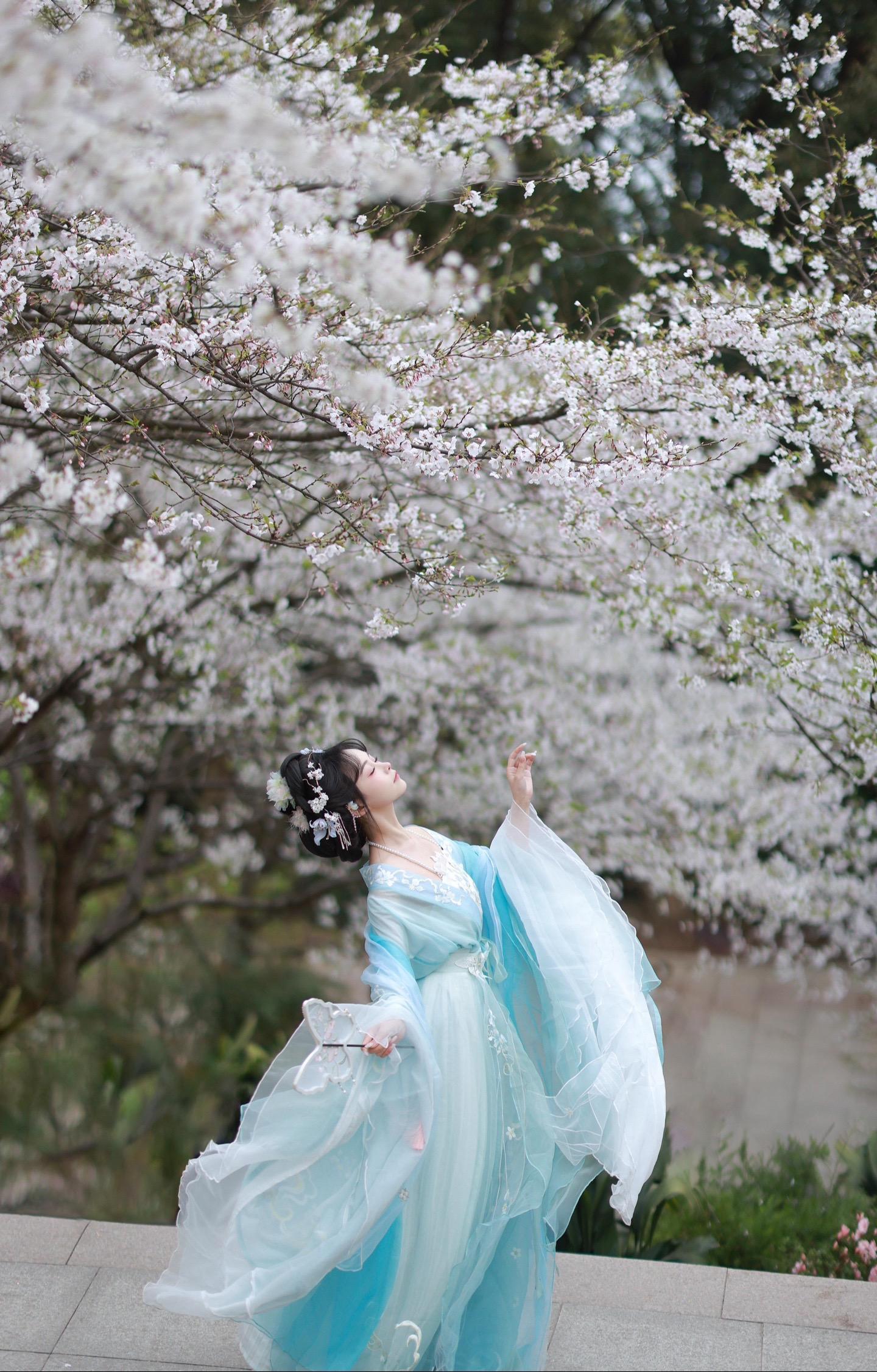春暖花开，来日可期～