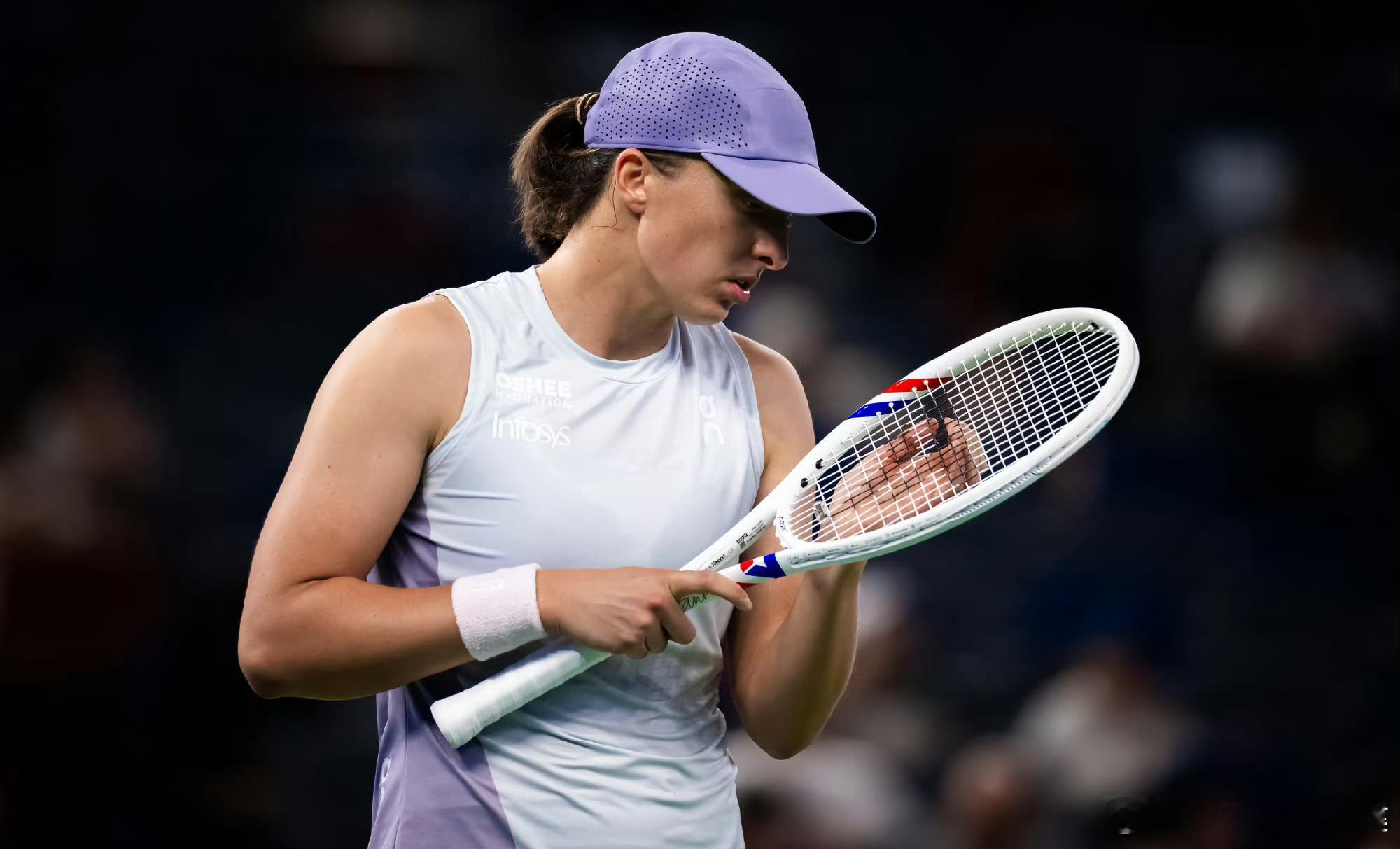 什么情况！这也太快了吧！斯瓦泰克6-1/6-2横扫凯斯！你们意外吗？[傻眼][吃