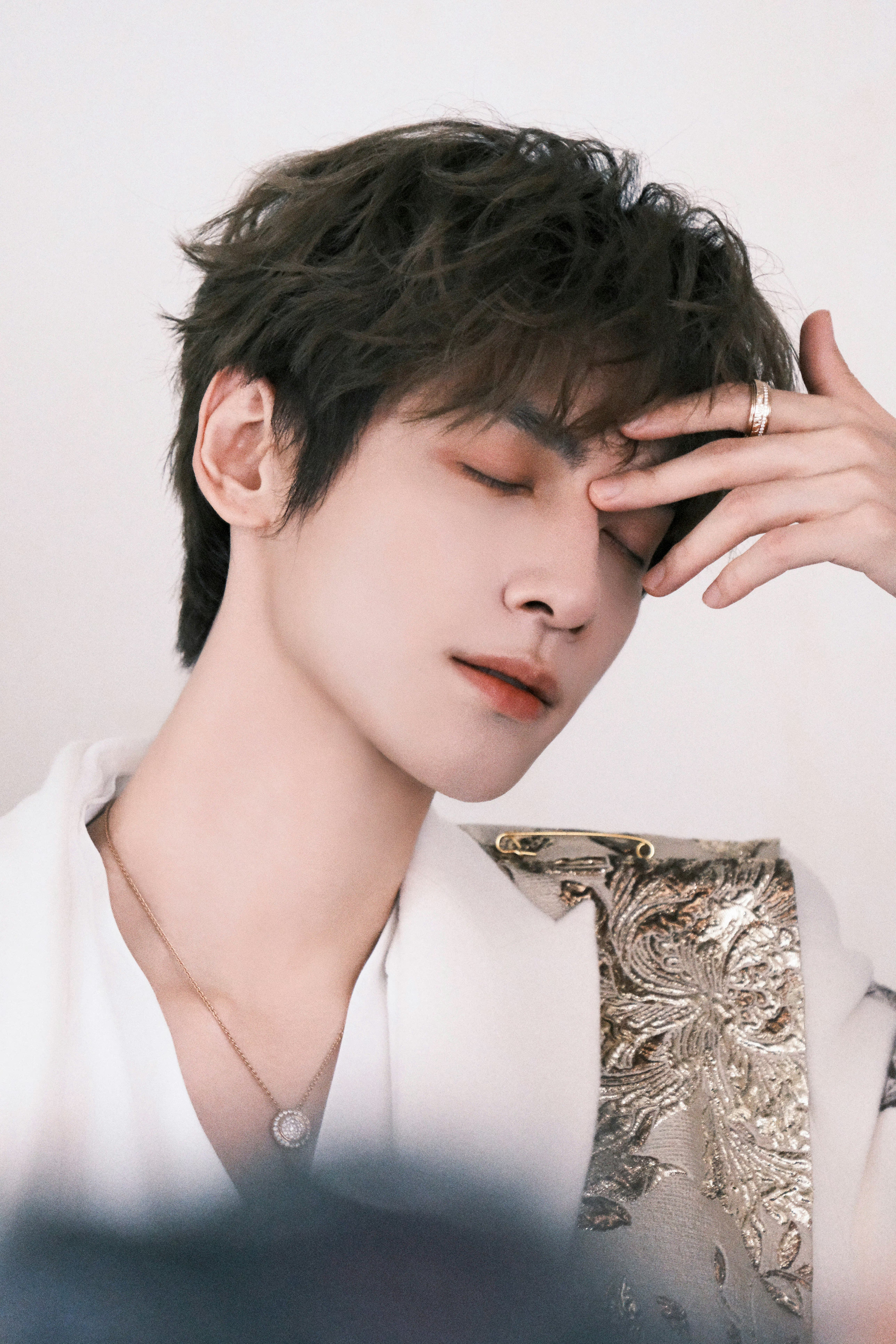 我是可爱的搬运工（图源小🎧）罗云熙酸酸乳20周年演唱会🎧出图2024.09.